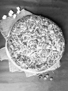Spicy Vegetarian Feast Pizza - 6 Inch