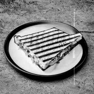 Veg. grilled sandwich