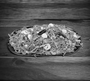 Veg schezwan noodles