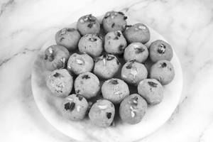 Besan Ladoo (250Gm)