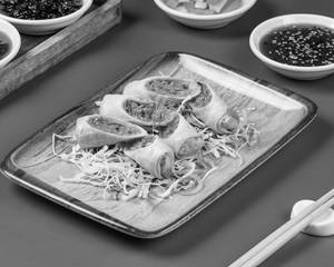Spicy Vegetable Dragon Roll Dim Sum(4 Pcs)