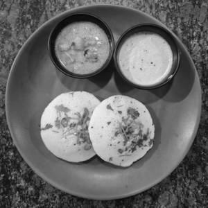 Rava Idly (2pcs)