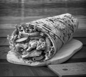 Tandoori chicken wrap