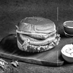 Maharaja Paneer Makhani Burger