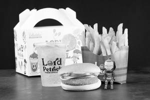 Burger Buddies Box With Surprise Gift