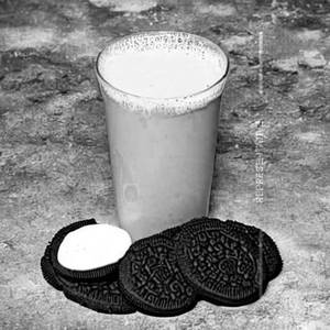 Oreo milk shaek 