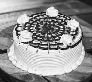 Pure Veg Butterscotch Cake [1.200 kg]