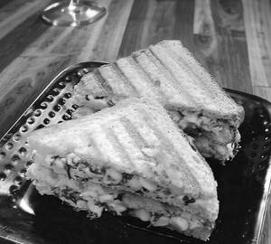 Veg Cheese Corn Sandwich