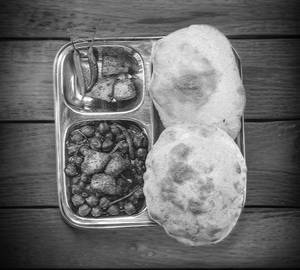 Spl.chole bhature panner waale