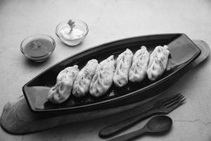 Chicken steamed momos