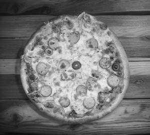 Mfc Spl Pizza Non Veg | Serves 3-4 (10 Inch)