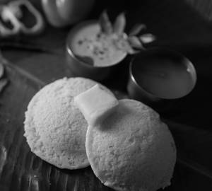 Butter idli (2 pcs)