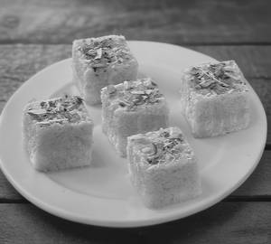 Kesar Barfi (250 Grams)