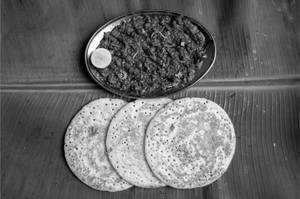 Kal Dosa With Mutton Kheema Masala [3 Pieces]
