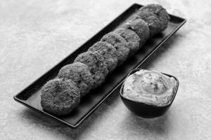 Falafel And Hummus (9pc)