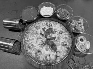 Paneer Makhani Pizza