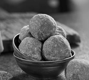 Ragi Laddu