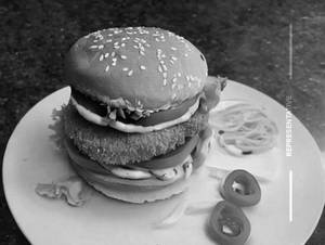 Paneer Tikki Burger
