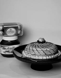 Nutella Ferrero Cake