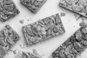 Almond Nougatine Biscuit 1 Pc