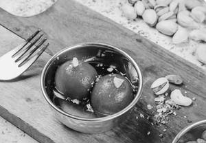 Gulab Jamun (2pc )