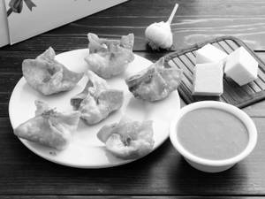 Signature paneer momos - fried