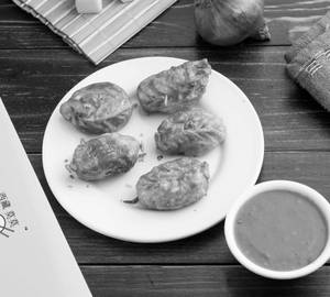 Cheesy chicken momos - fried