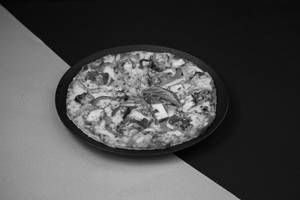 Tandoori Paneer Tikka Pizza