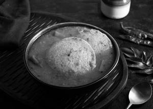 Sambar Idli (2 Pc)