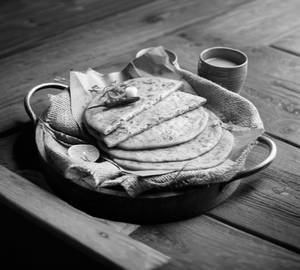 Paneer Paratha [Desi Ghee]