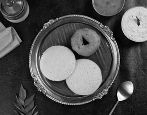 Idli 2pc + Vada 1pc