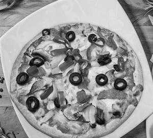 Mix supreme pizza
