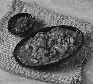 Veg Balls In Choice Of Gravy
