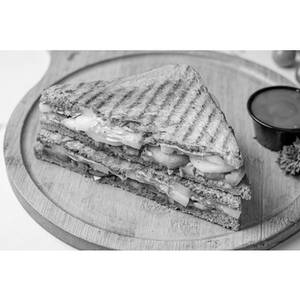 Cucumber & Tomato Sandwich (Veg)
