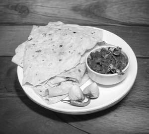 4 Chappathi with Chicken Chukka