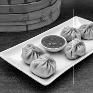 Veg Momo Plate