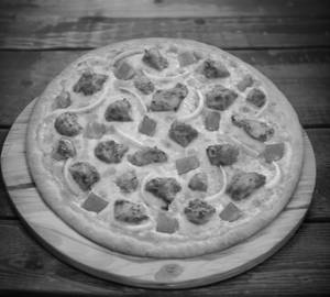 Chicken Tikka Pizza