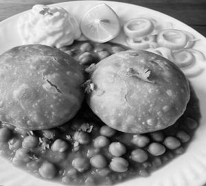 Litti Chokha Chole[2 pc]