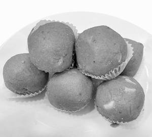 Ghee Besan Laddu