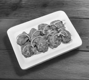 Angry momos (fried with tadka (red)) (8 pcs)