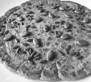 Seeds besan chilla 2pcs
