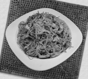 All Meat Hakka Noodles