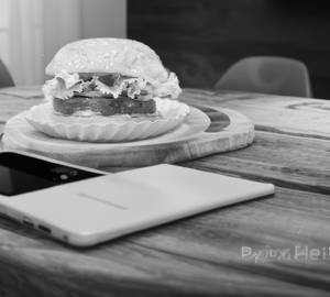 Sns tikki cheese burger