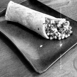 Cheesy Corn Onion Capscicum Roll