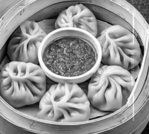 Veg steamed momos        