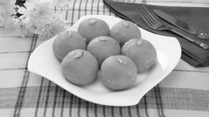Motichoor Ladoo