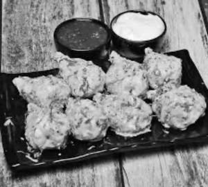 Chicken Afghani Malai Momos (6 Pieces)