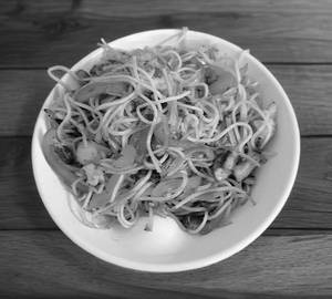 Peri Peri  Chicken Hakka Noodles