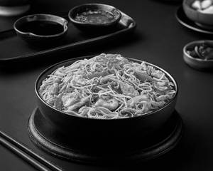 Chilli Garlic Chicken & Egg Noodles