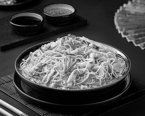Chicken & Egg Hakka Noodles
